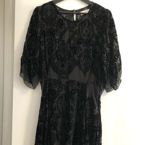 For love and liberty velvet printed dress.